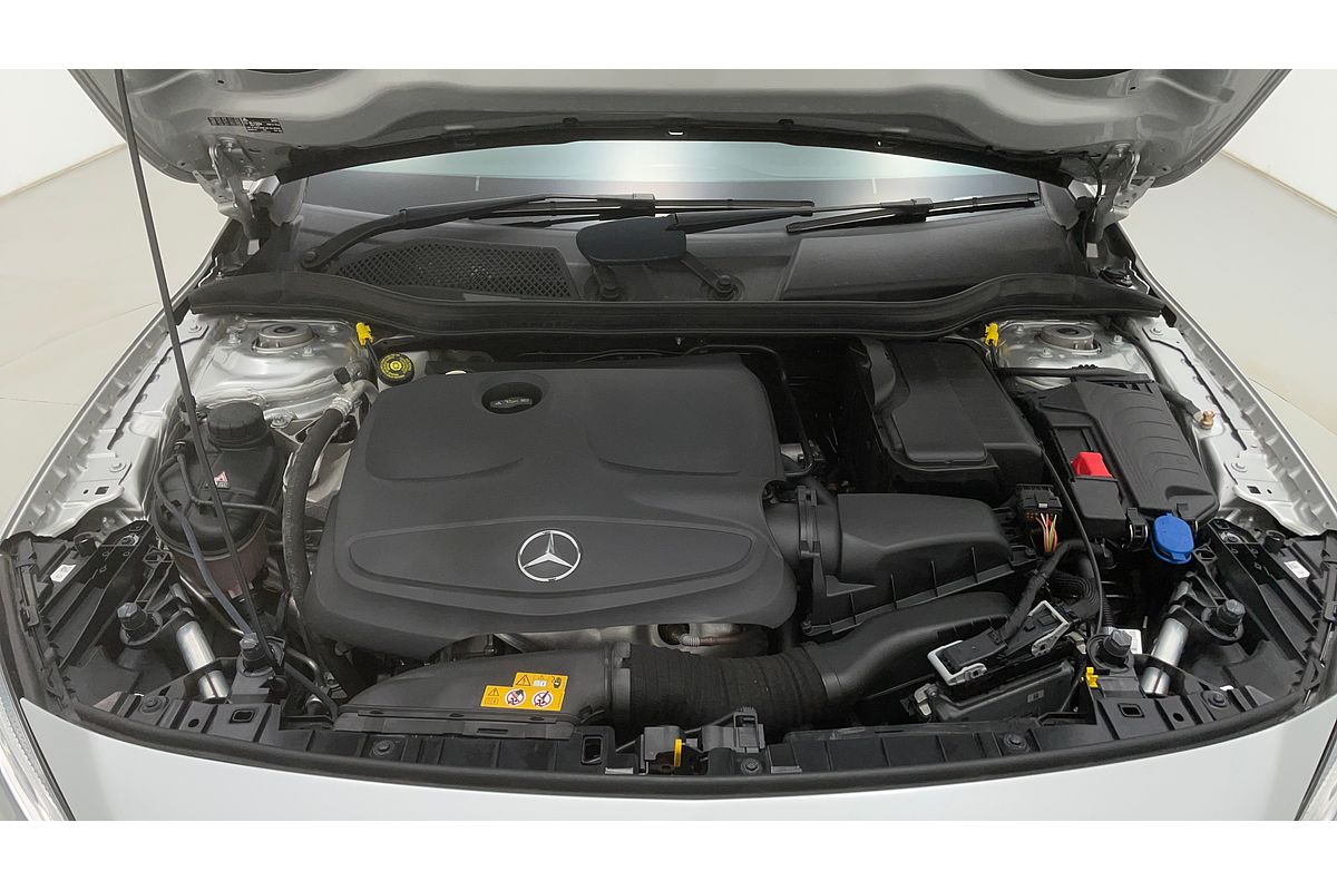 2017 Mercedes-Benz GLA-Class GLA180 X156