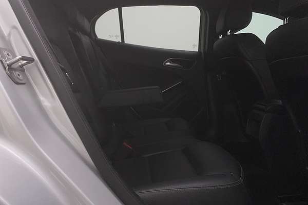 2017 Mercedes-Benz GLA-Class GLA180 X156