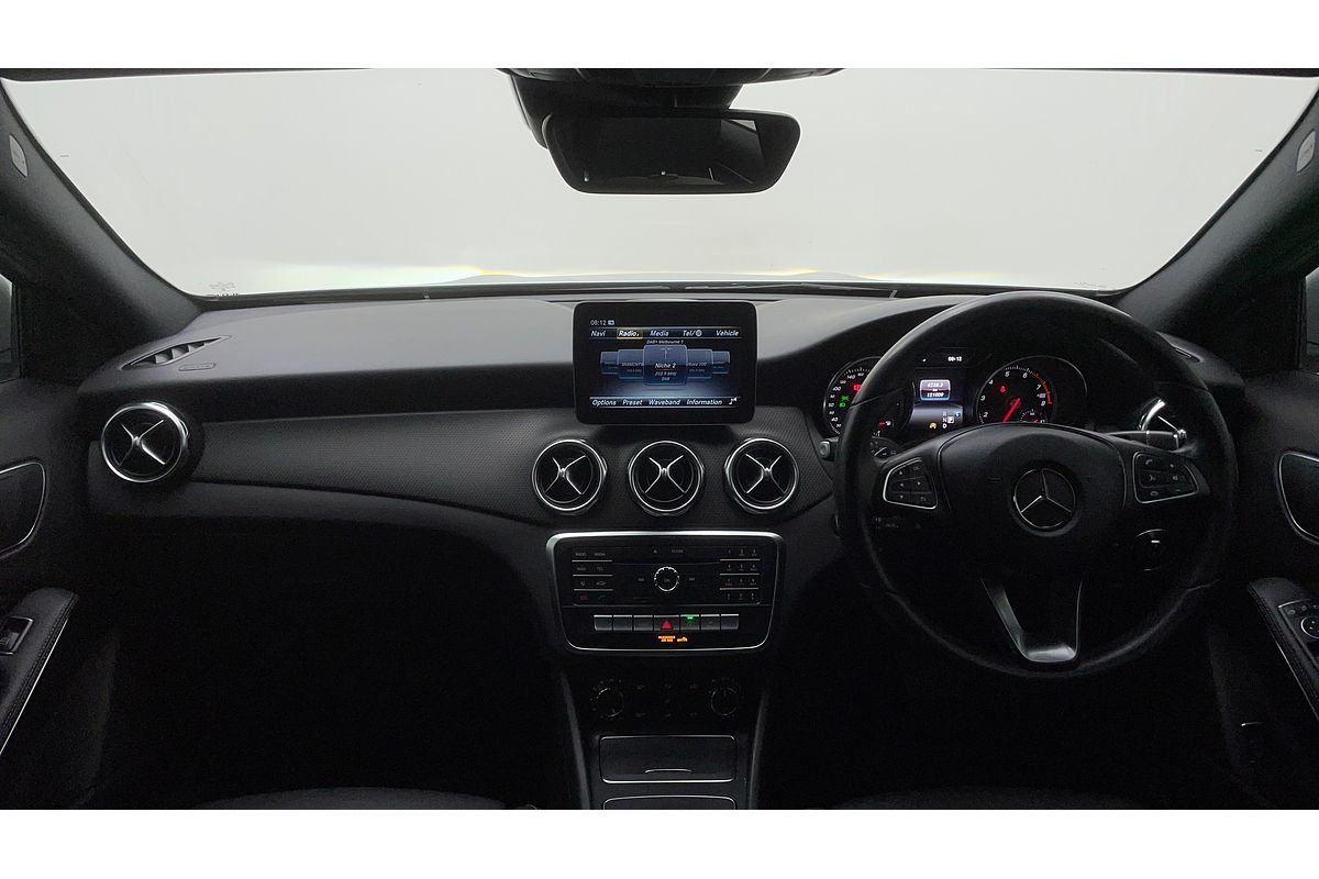 2017 Mercedes-Benz GLA-Class GLA180 X156