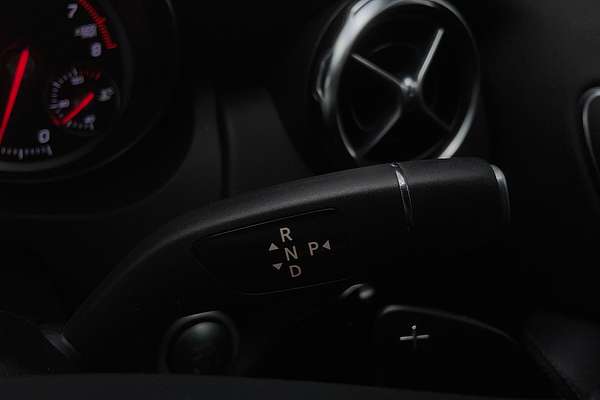 2017 Mercedes-Benz GLA-Class GLA180 X156