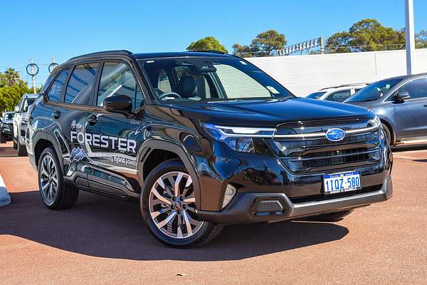 2025 Subaru Forester Hybrid Touring S6