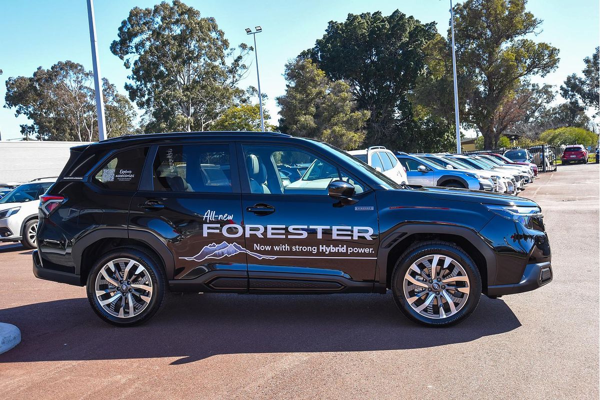 2025 Subaru Forester Hybrid Touring S6