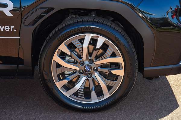 2025 Subaru Forester Hybrid Touring S6