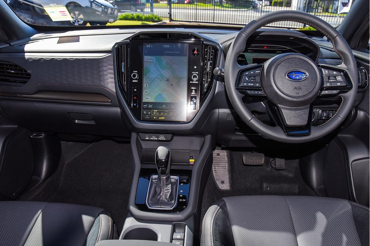 2025 Subaru Forester Hybrid Touring S6