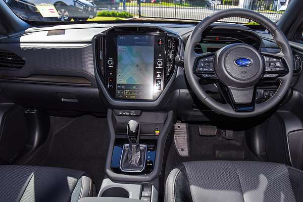 2025 Subaru Forester Hybrid Touring S6