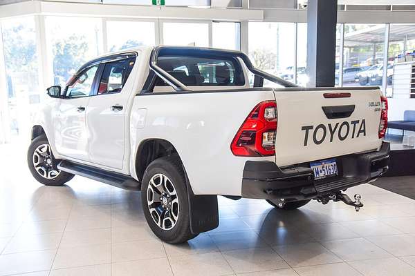 2024 Toyota Hilux SR5 GUN126R 4X4
