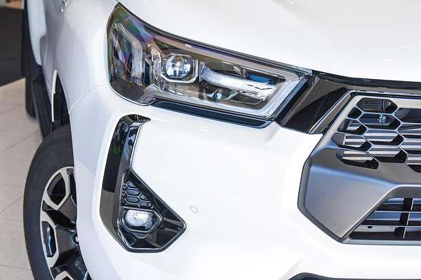 2024 Toyota Hilux SR5 GUN126R 4X4