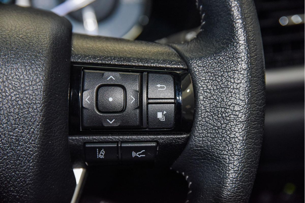 2024 Toyota Hilux SR5 GUN126R 4X4