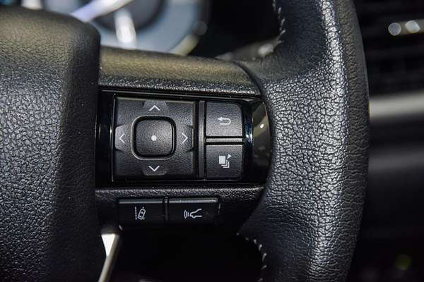 2024 Toyota Hilux SR5 GUN126R 4X4