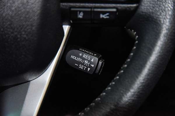 2024 Toyota Hilux SR5 GUN126R 4X4