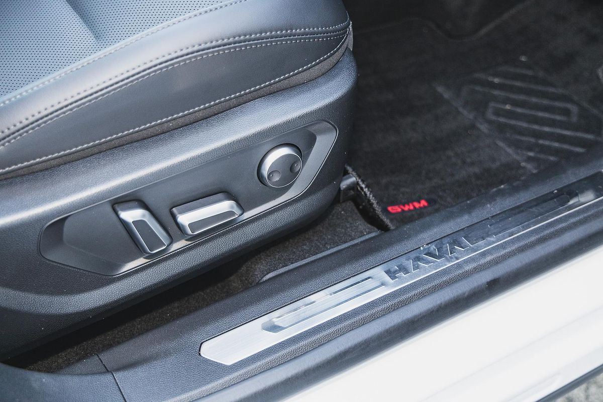 2025 GWM Haval H6 Lux Hybrid B01