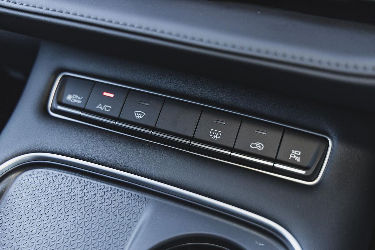 2025 GWM Haval H6 Lux Hybrid B01