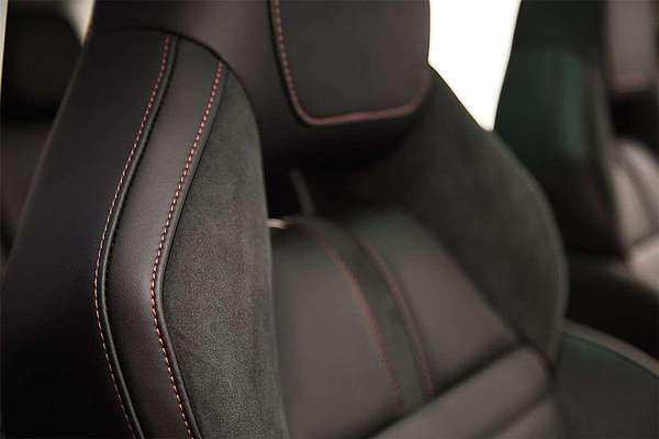 2024 MG HS Essence AS33 2WD