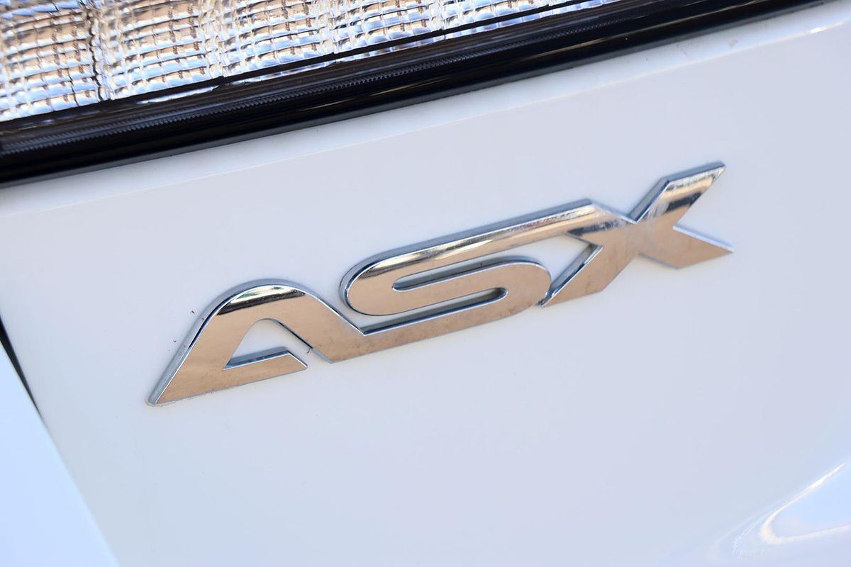 2025 Mitsubishi ASX MR XD