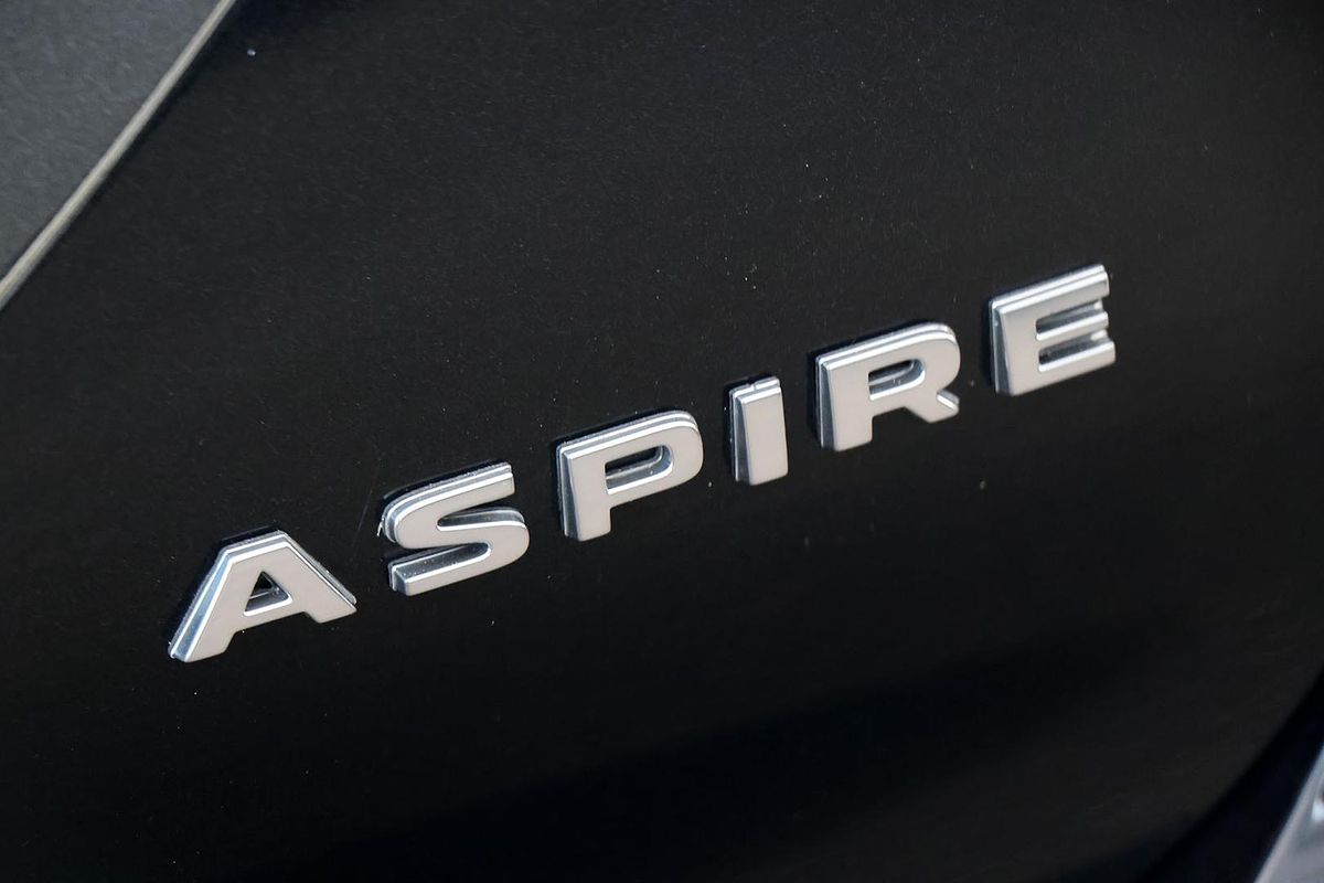 2024 Mitsubishi Outlander Aspire ZM
