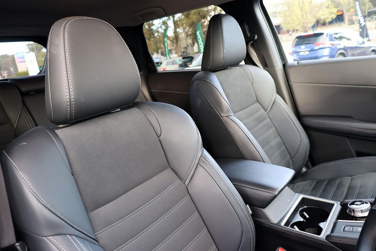 2024 Mitsubishi Outlander Aspire ZM