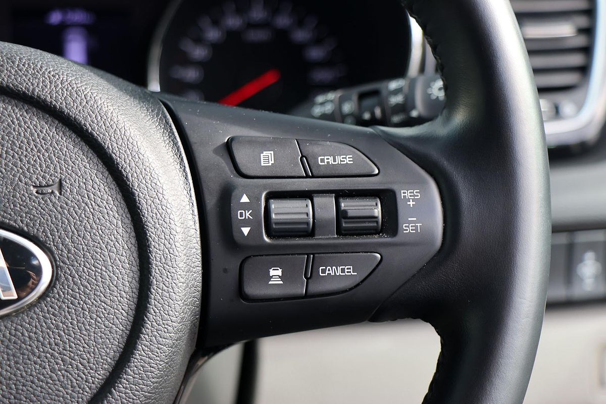 2019 Kia Carnival SLi YP