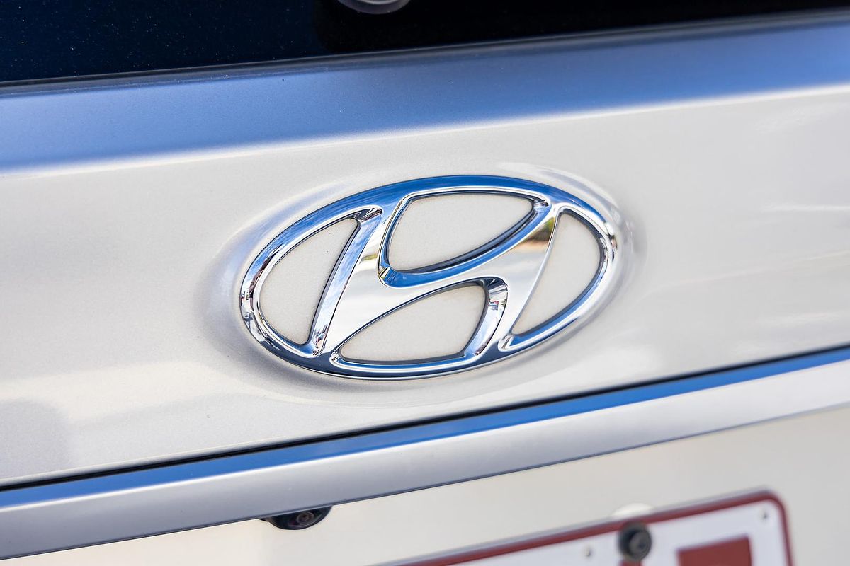 2020 Hyundai Santa Fe Highlander TM.2