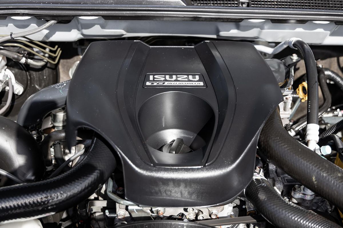 2016 Isuzu MU-X LS-T