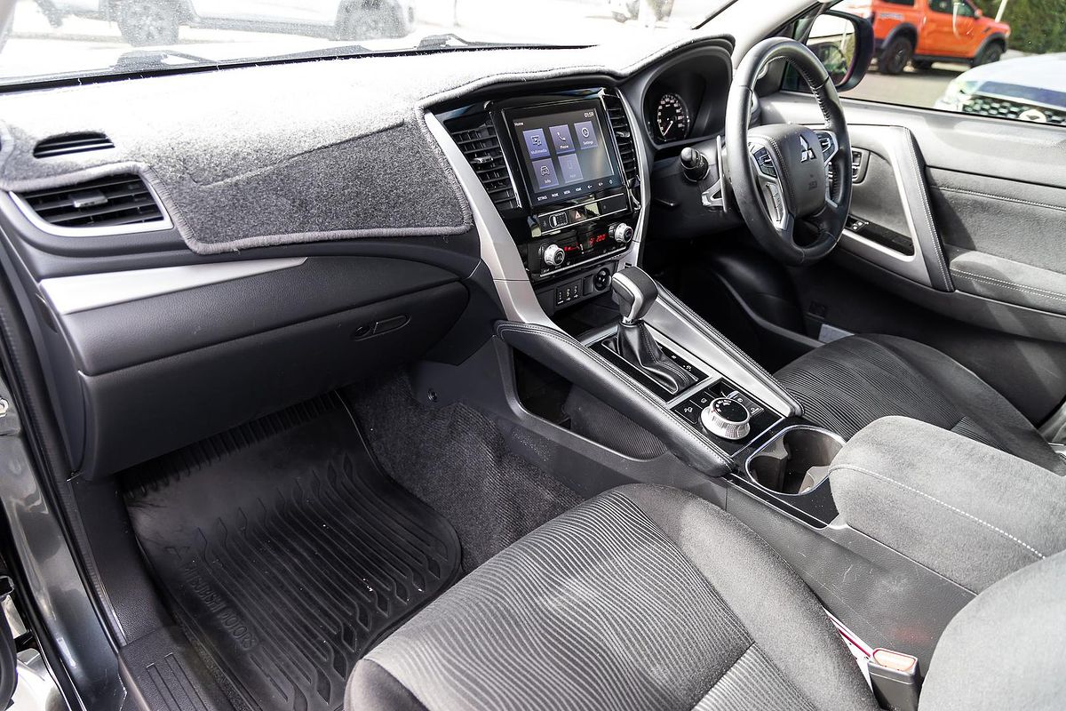 2020 Mitsubishi Pajero Sport GLX QF