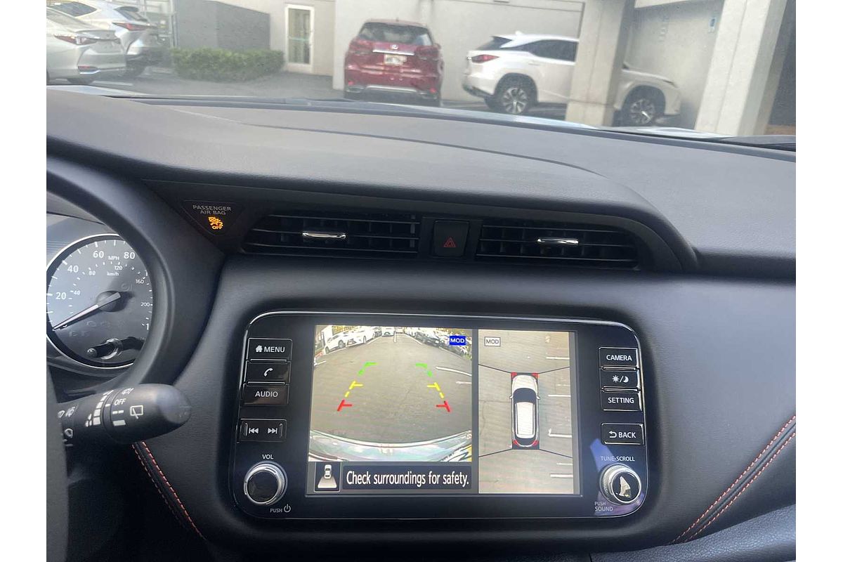 2023 Nissan Kicks SR