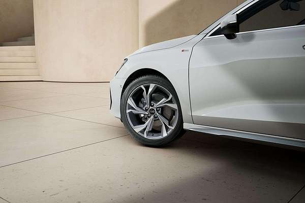 2024 Audi A3 35 TFSI S line GY