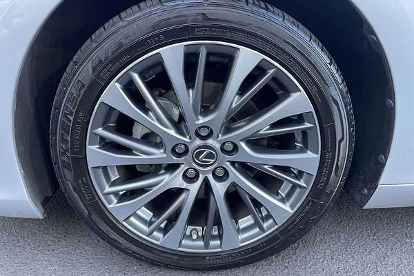 2019 Lexus ES Luxury