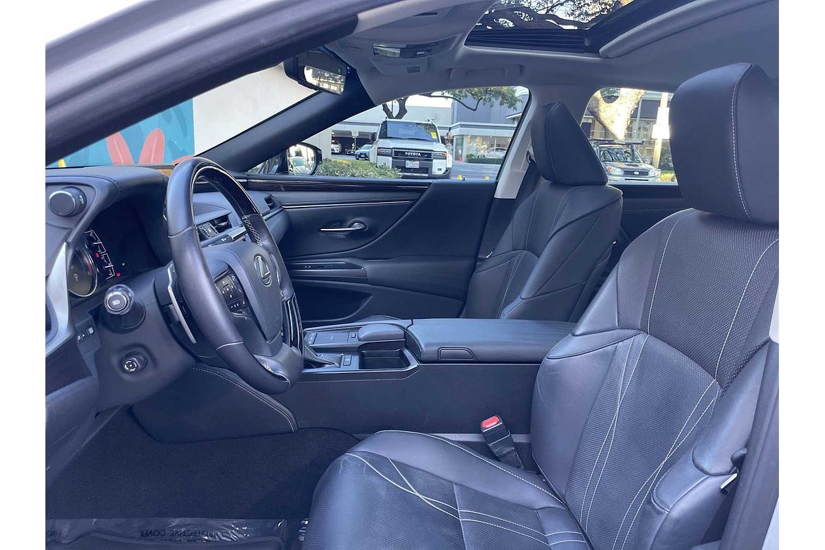 2019 Lexus ES Luxury