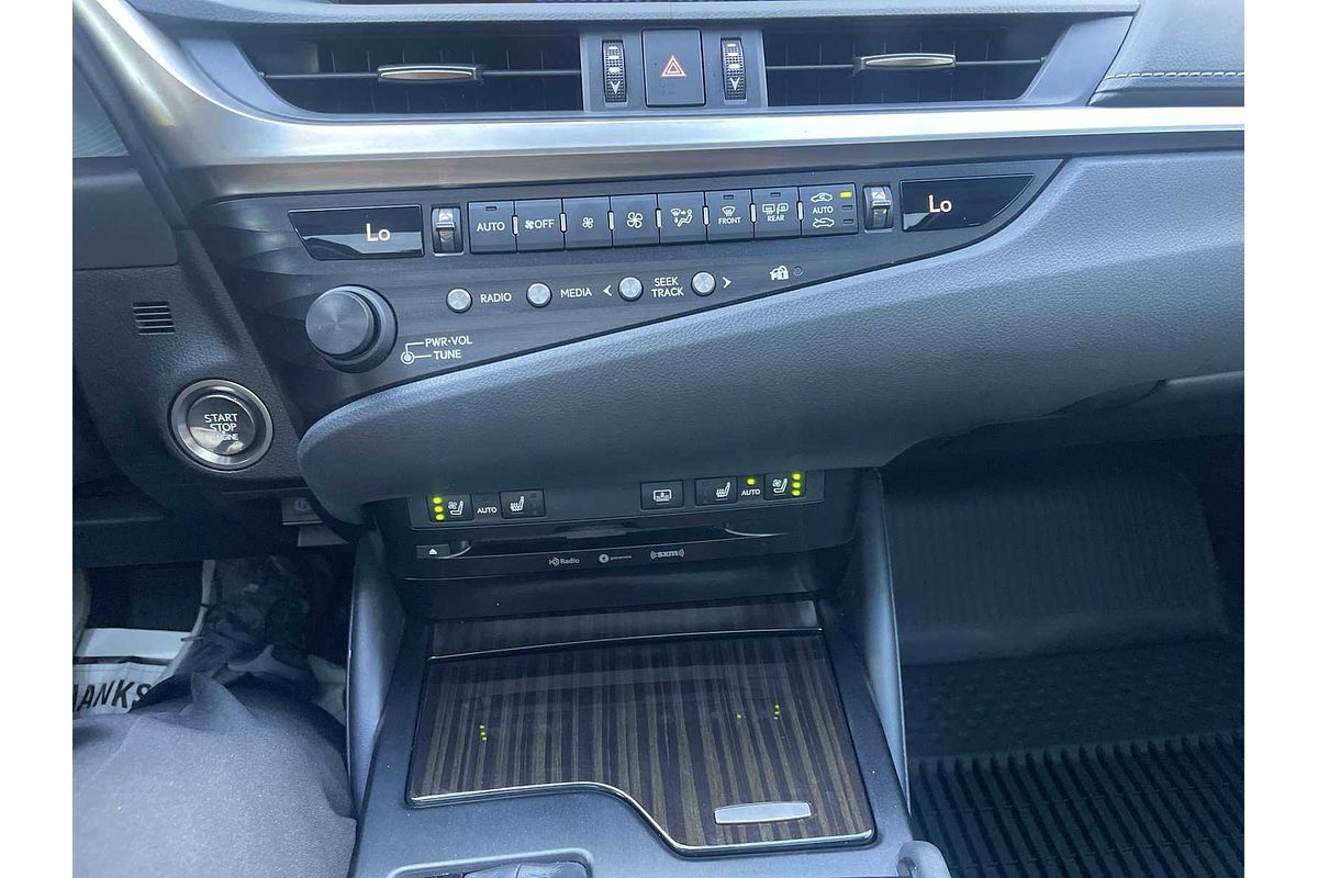 2019 Lexus ES Luxury