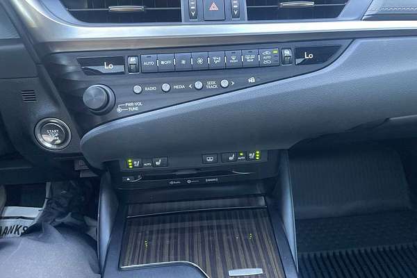 2019 Lexus ES Luxury