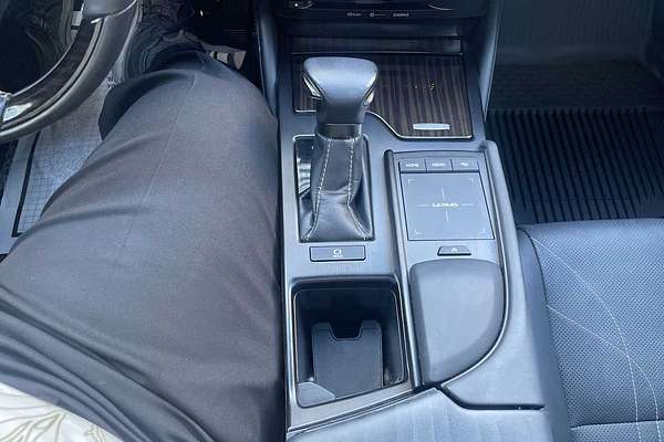 2019 Lexus ES Luxury