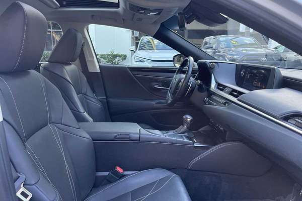 2019 Lexus ES Luxury
