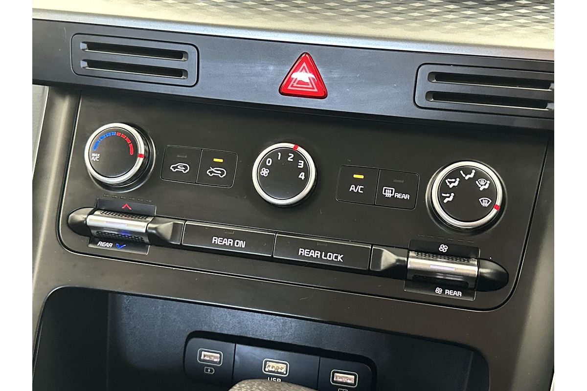 2023 Kia Carnival S KA4