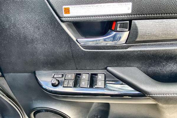 2024 Toyota Hilux Rogue 48V GUN126R 4X4