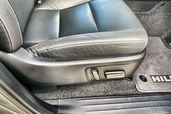 2024 Toyota Hilux Rogue 48V GUN126R 4X4