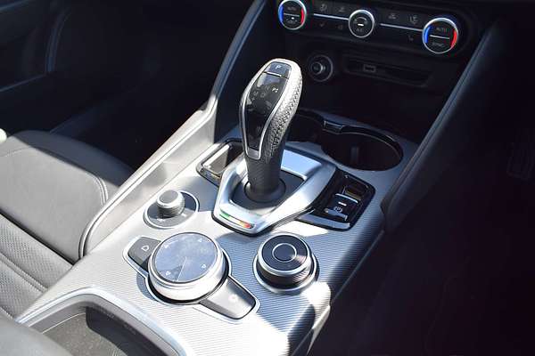 2023 Alfa Romeo Giulia Veloce Series 4