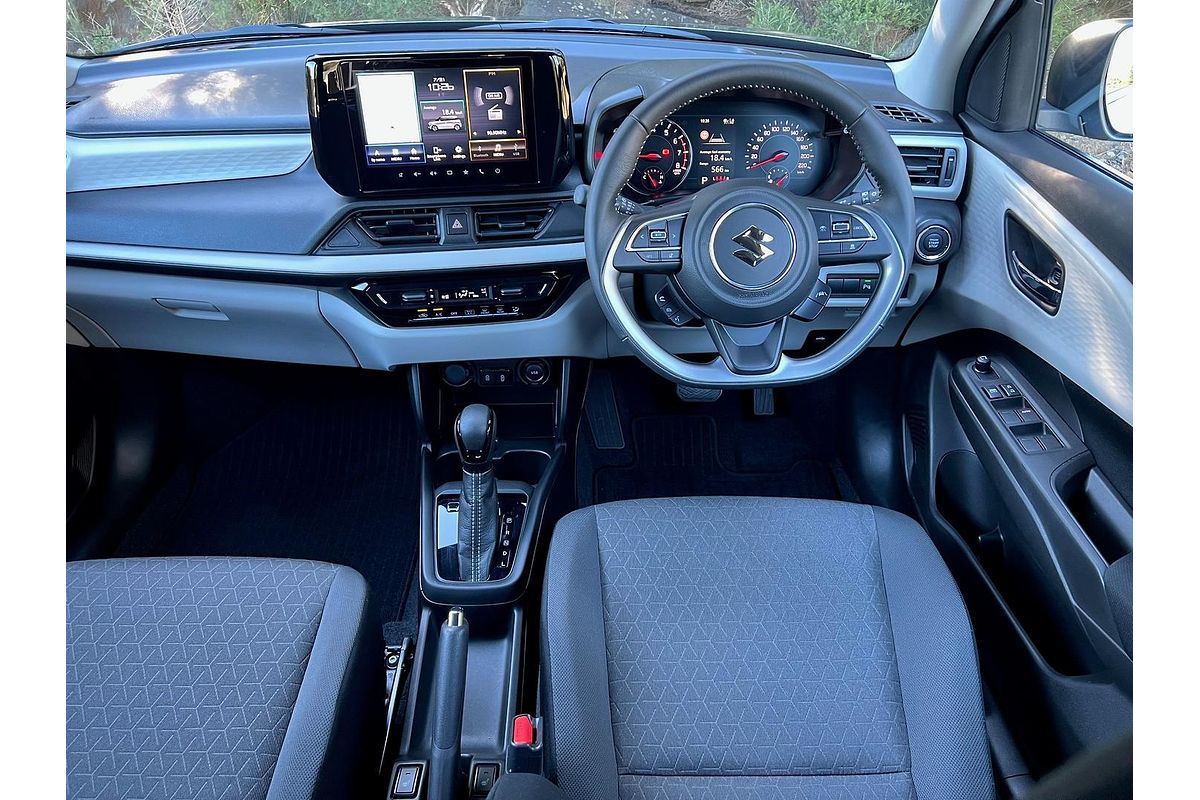 2024 Suzuki Swift Hybrid UZ