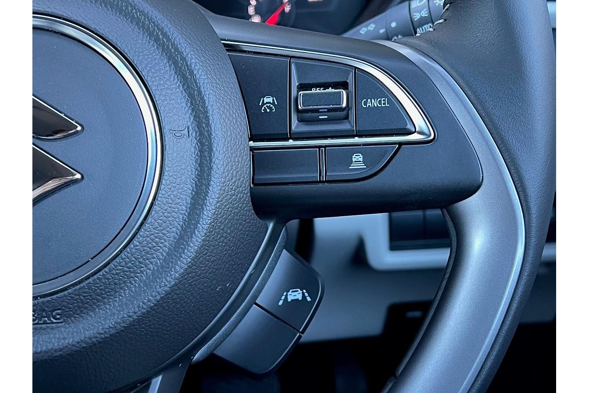 2024 Suzuki Swift Hybrid UZ