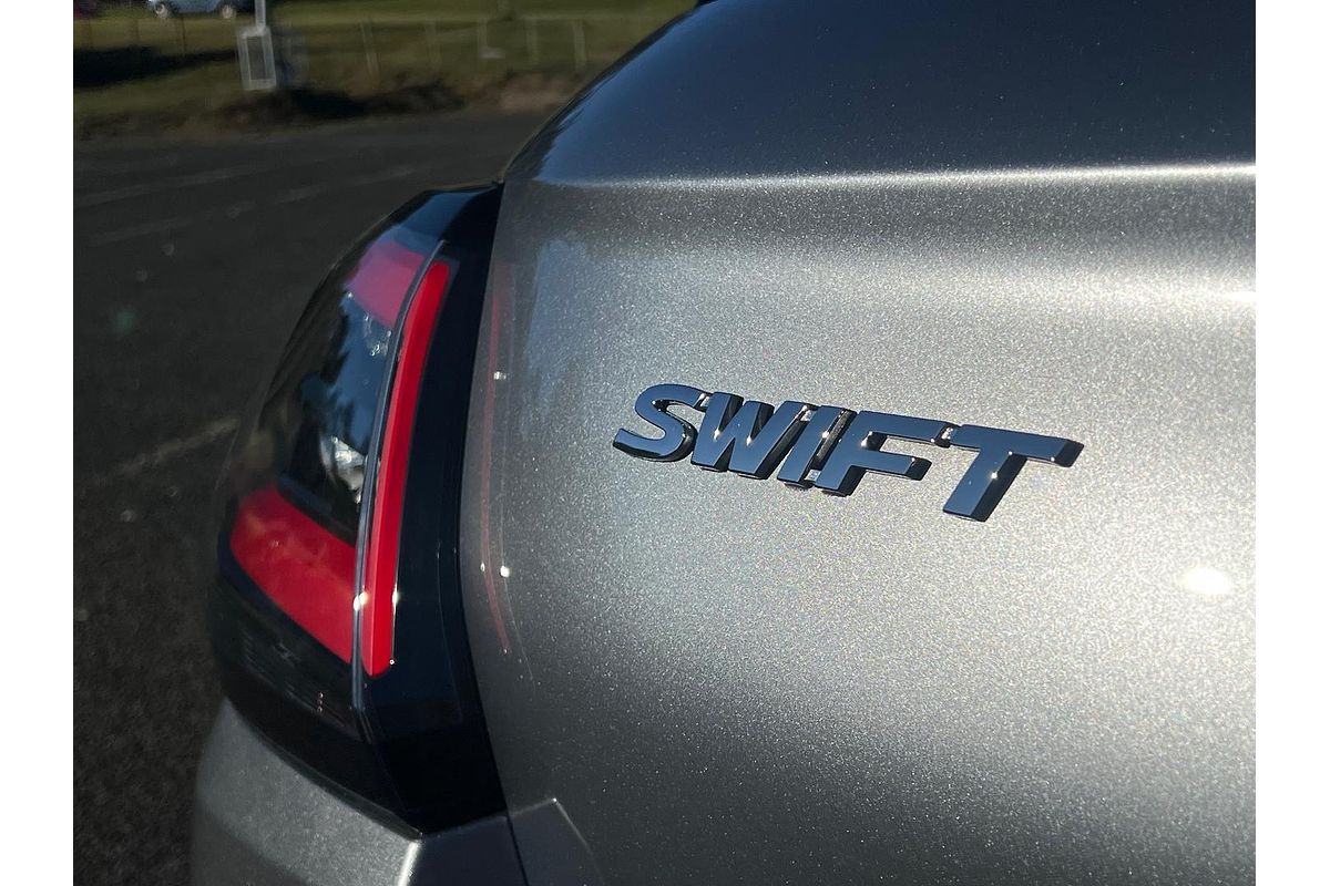 2024 Suzuki Swift Hybrid UZ