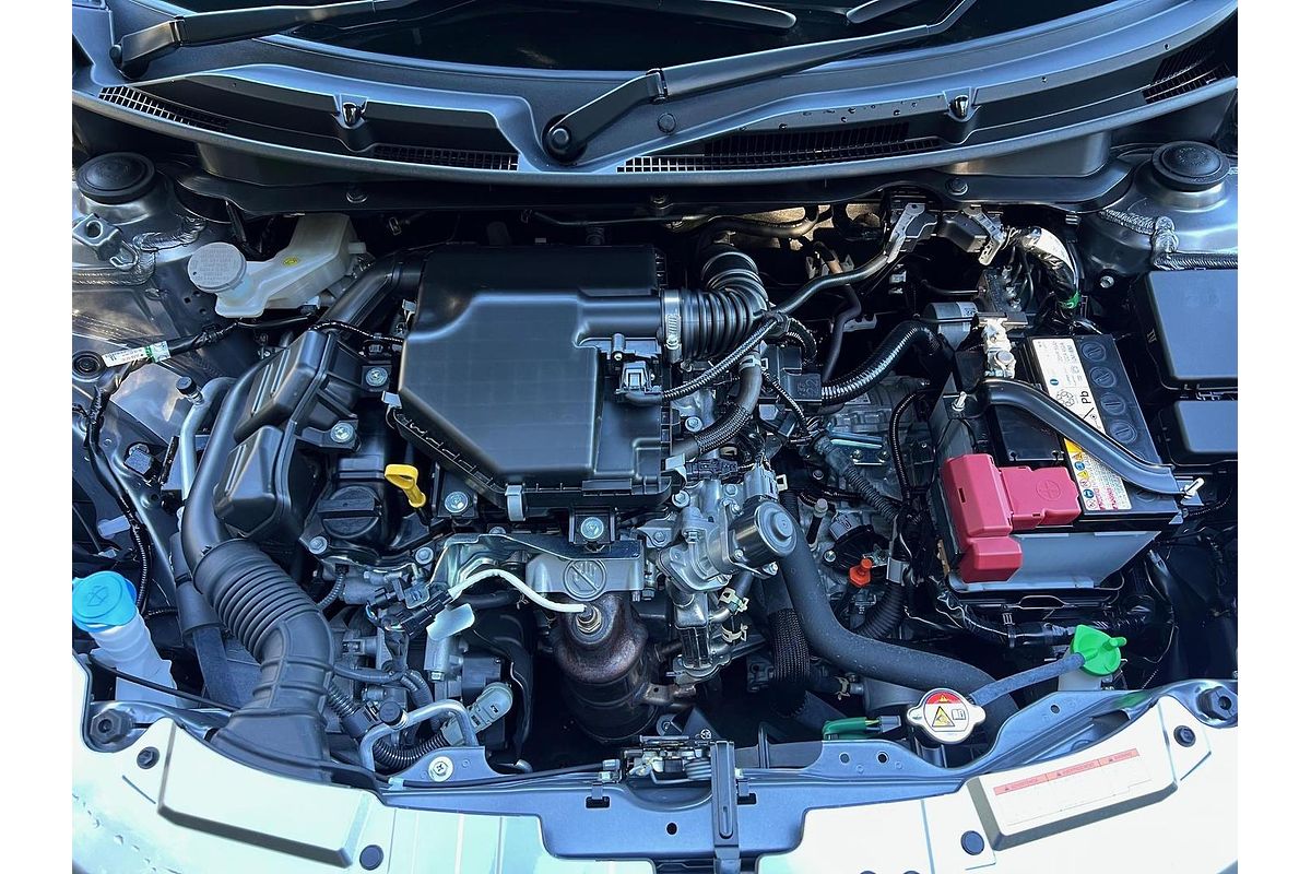 2024 Suzuki Swift Hybrid UZ