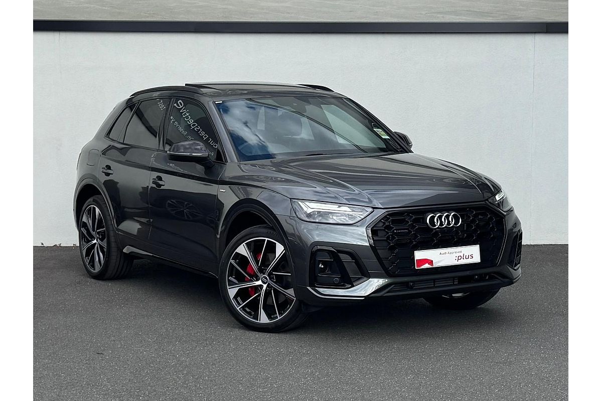2025 Audi Q5 55 TFSI e S line FY