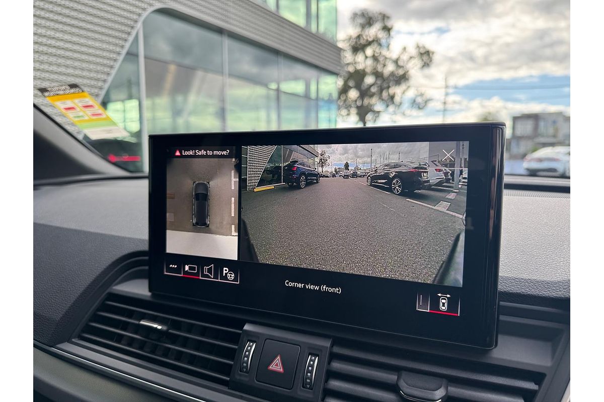 2025 Audi Q5 55 TFSI e S line FY