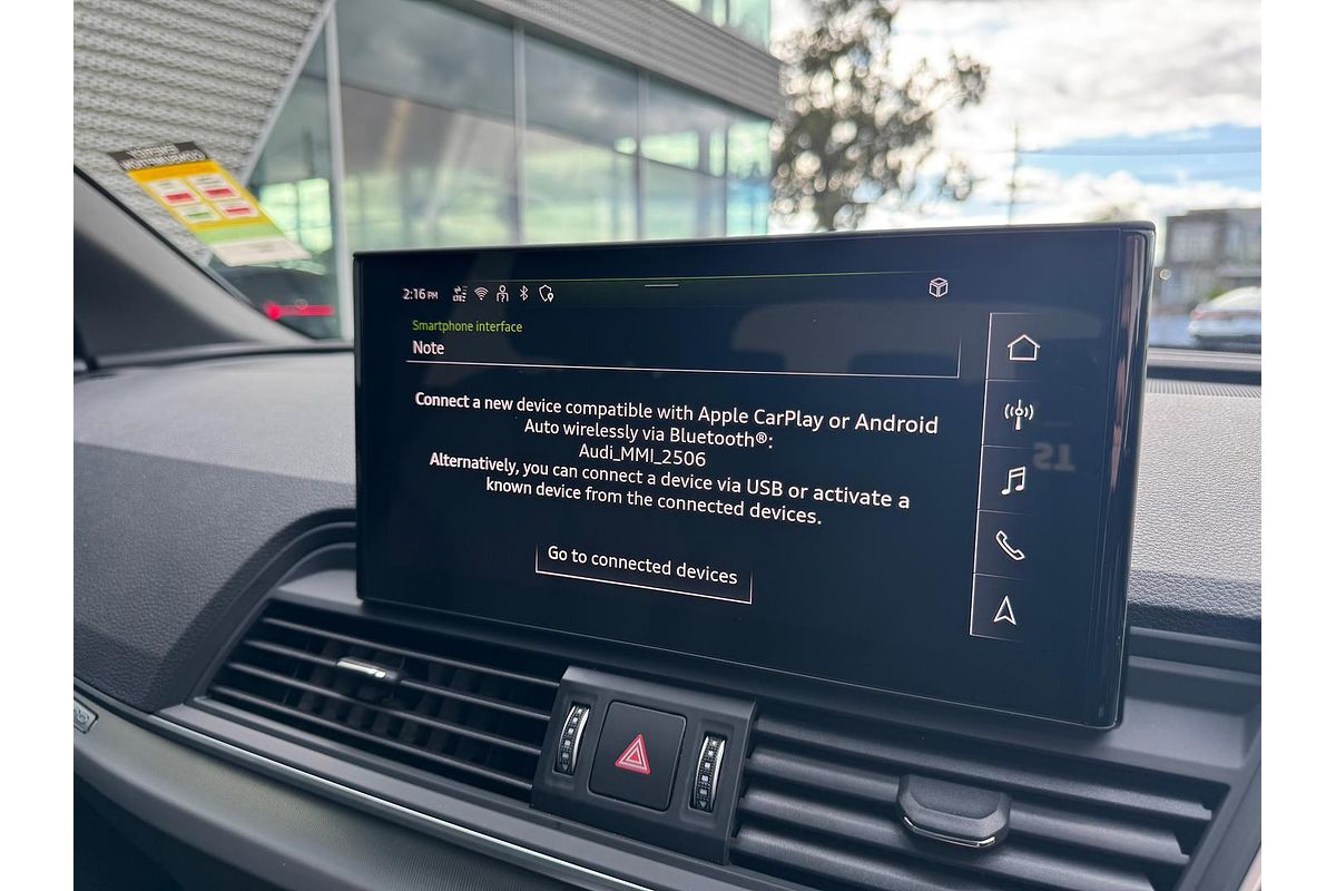 2025 Audi Q5 55 TFSI e S line FY