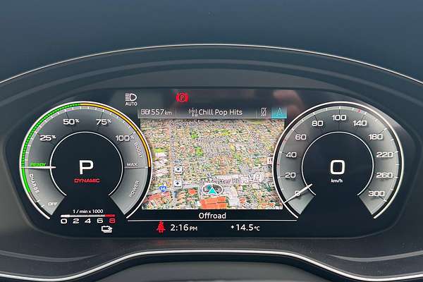 2025 Audi Q5 55 TFSI e S line FY