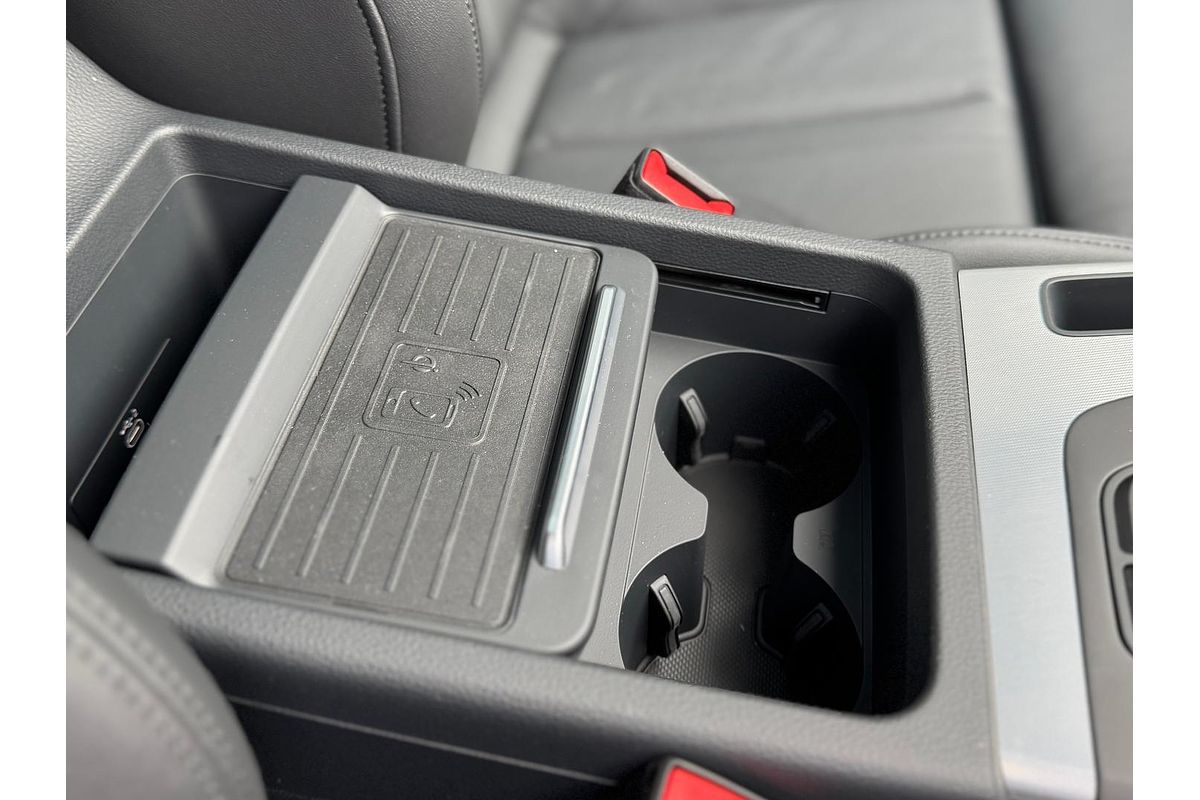 2025 Audi Q5 55 TFSI e S line FY