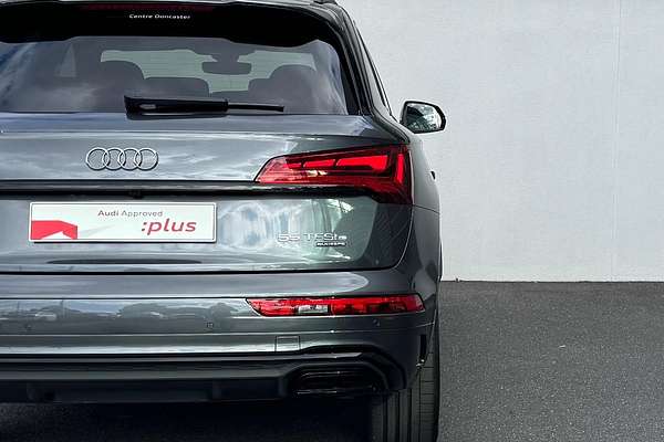 2025 Audi Q5 55 TFSI e S line FY