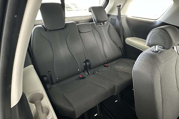 2023 Kia Carnival S KA4
