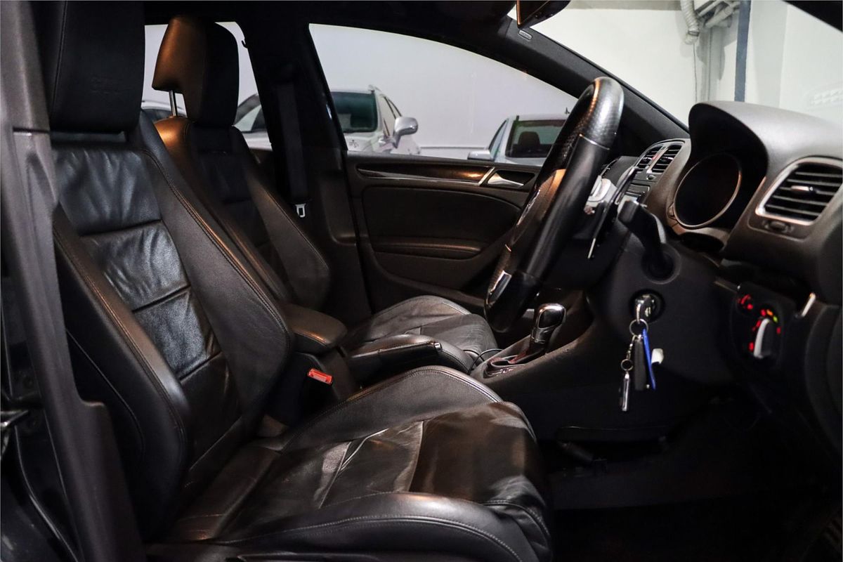2011 Volkswagen Golf GTI VI