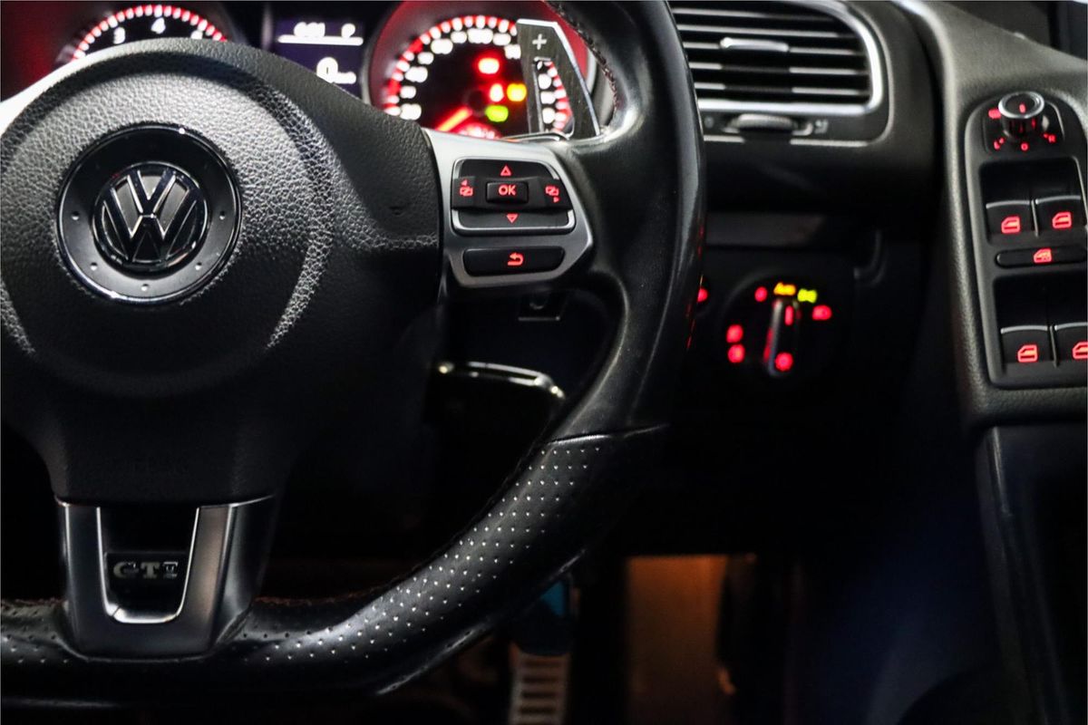 2011 Volkswagen Golf GTI VI
