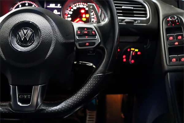 2011 Volkswagen Golf GTI VI
